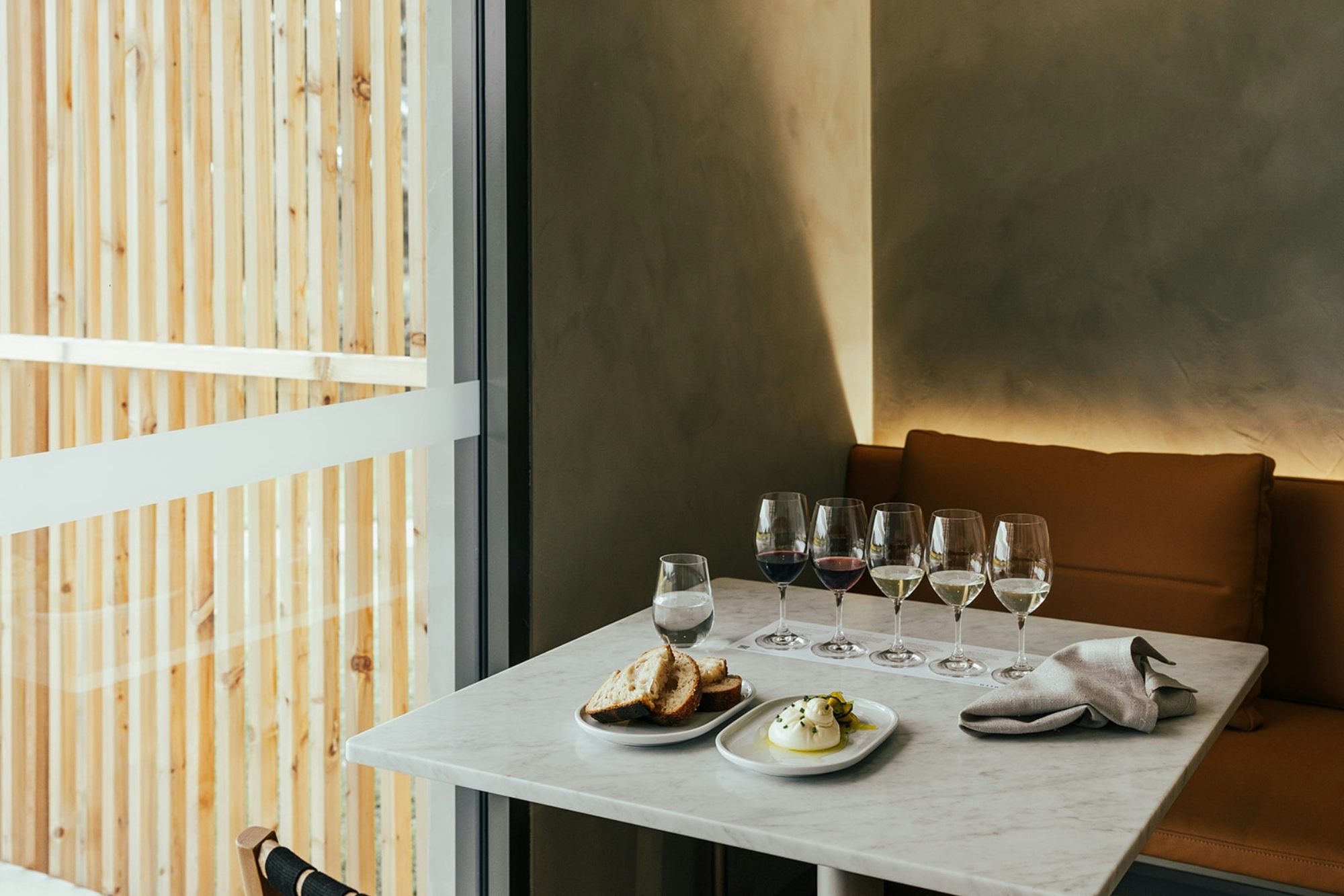 TR Flight Food Lenswood Room